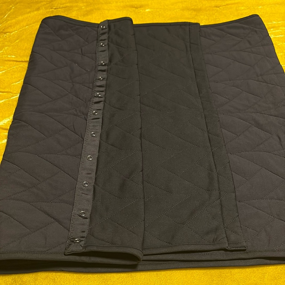 Black Quilted Snap Vinyasa Lululemon Scarf